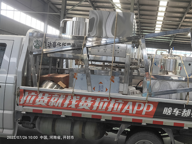 豆腐機設備發貨現場