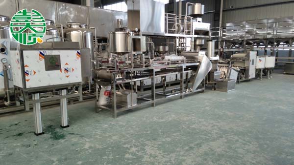 信陽光山客戶定購的水豆腐機(jī)和豆腐皮機(jī)